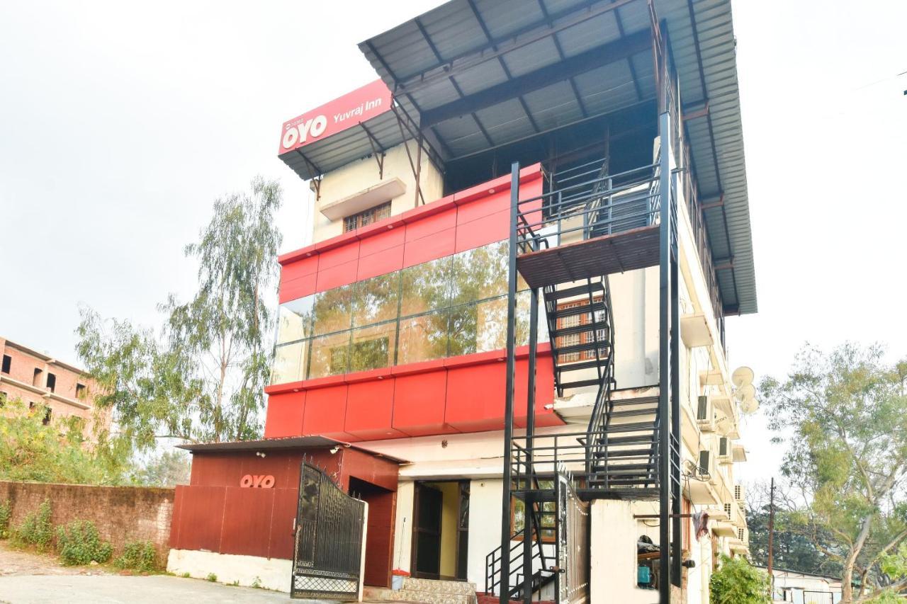 Oyo Flagship Yuvraj Inn Rājpur Exterior foto